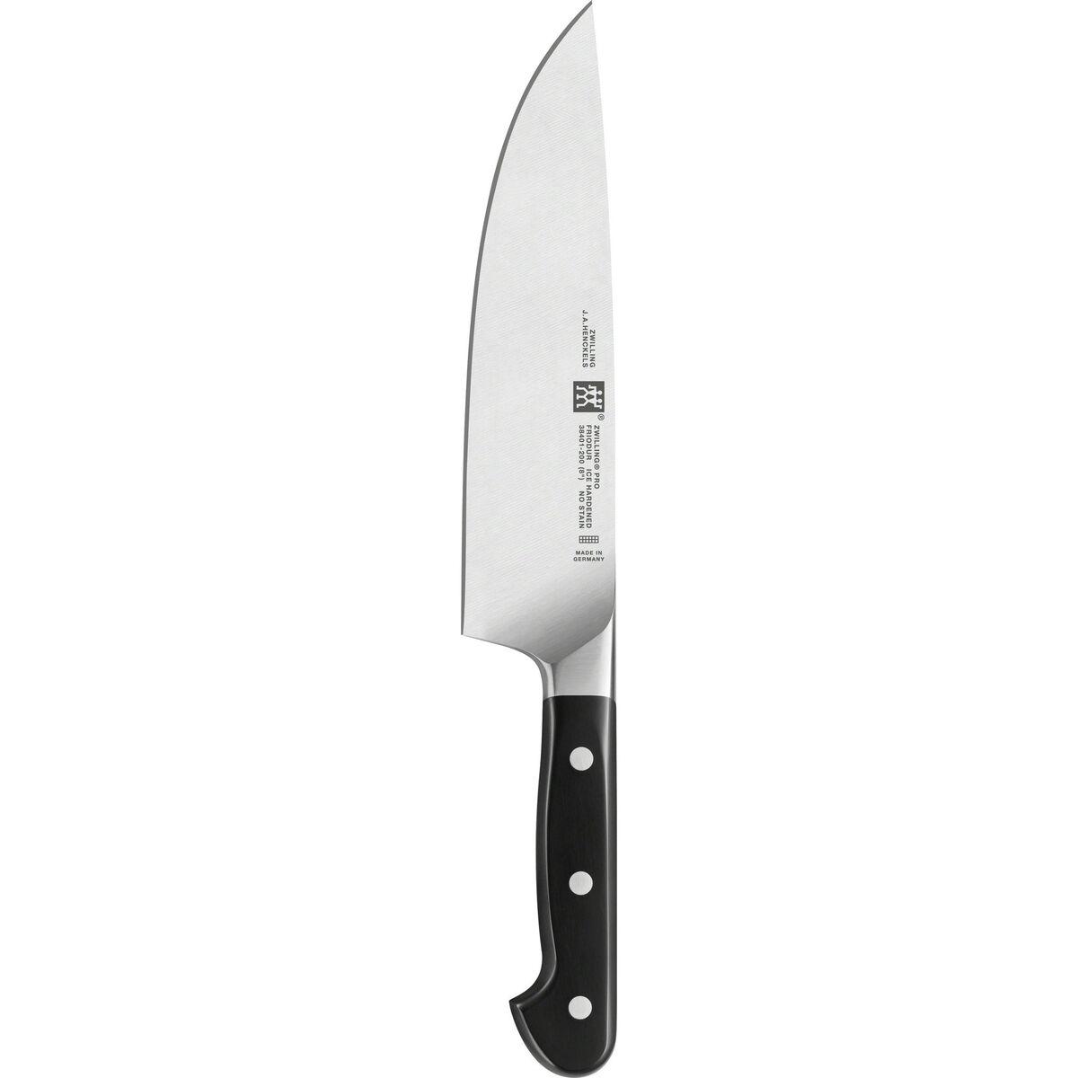 Zwilling Pro Kokkekniv 20 cm med sort ABS-håndtak på hvit bakgrunn