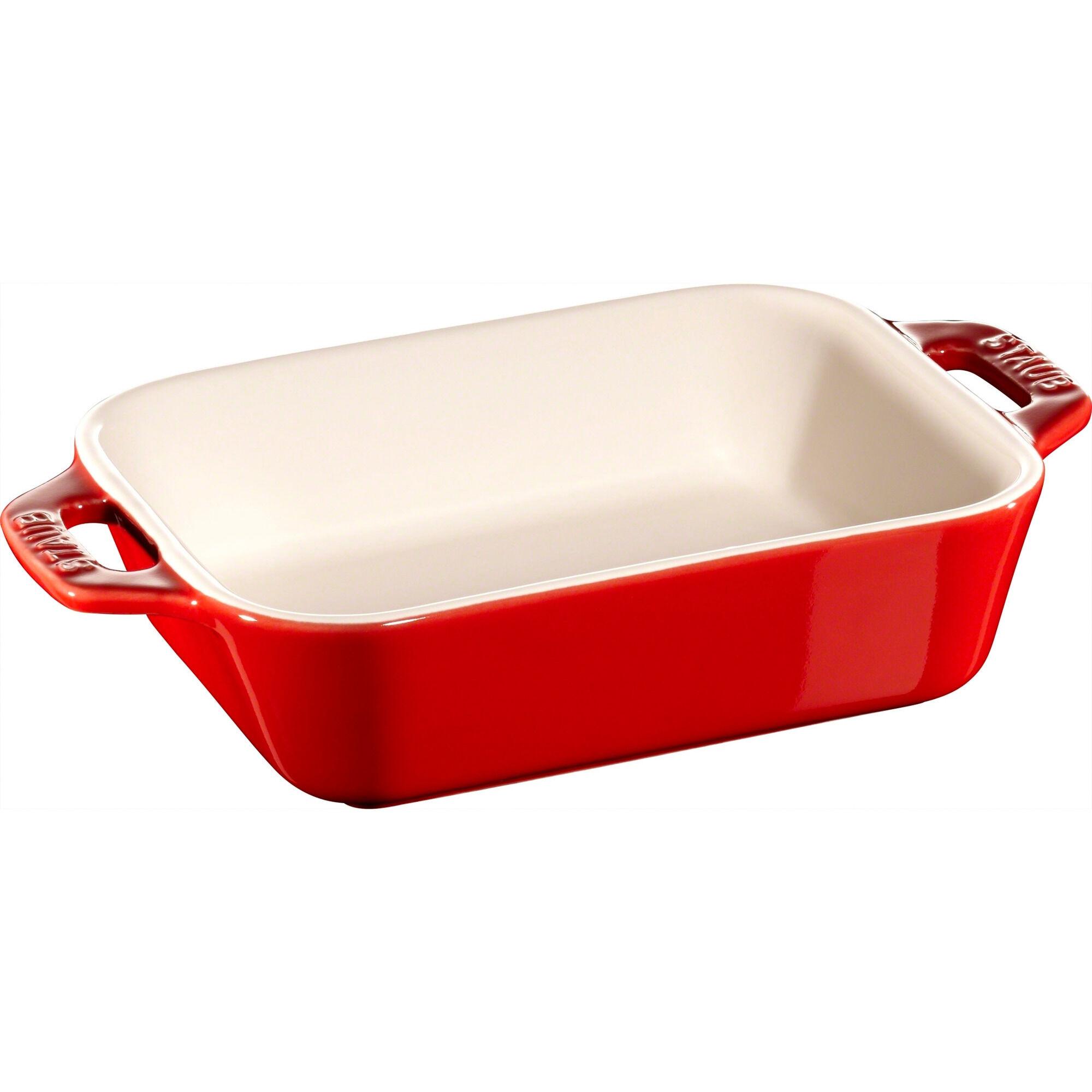 Staub rektangulær ildfast form 20 x 16 cm i rødt med emaljert overflate